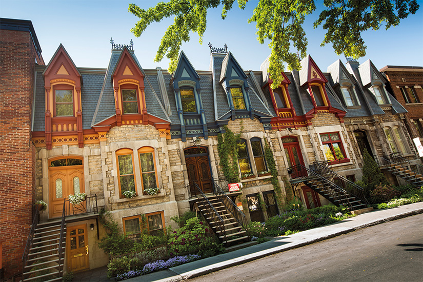 image Canada Montreal rangee coloree de maisons 23 it_187077964